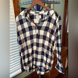 Bass Navy and White Plaid Women's Top